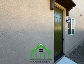 Building Photo - 10355 Bass Holw Ln