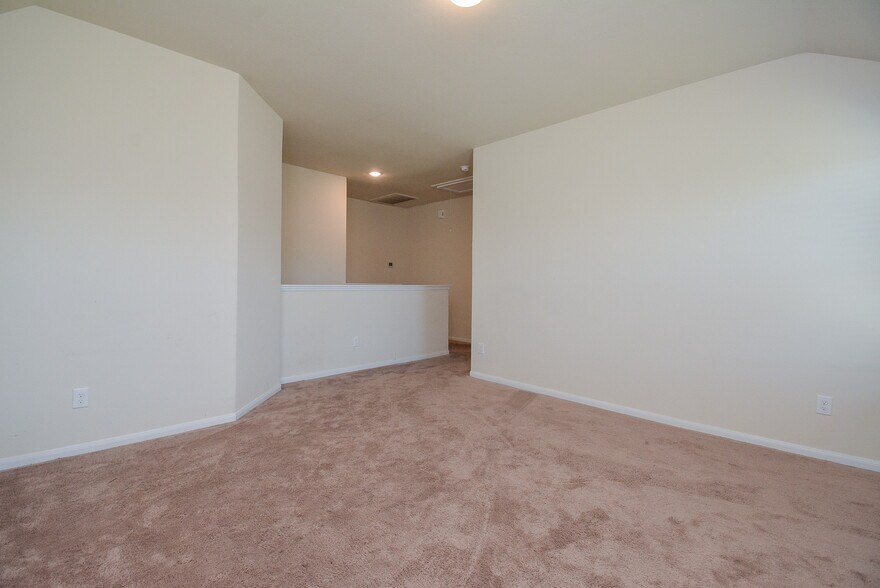 Building Photo - 2380 Elm Crossing Trail