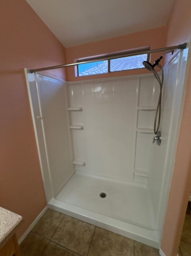 Building Photo - 4 bedroom two bath close to Cienega High S...