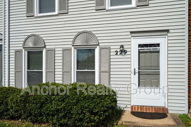 Building Photo - 229 Mannings Ln