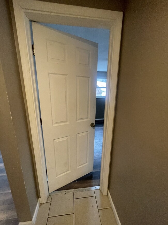 Building Photo - 149 Parkwood Rd