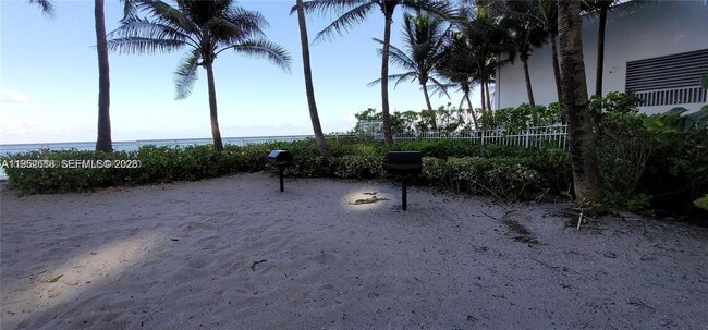 Building Photo - 3001 S Ocean Dr