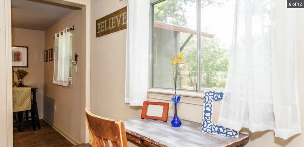 Space for work-from-home - 815 Gunter St