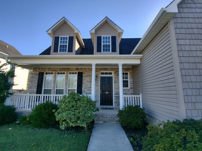 Building Photo - 302 Savannah Dr