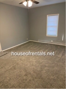 Building Photo - 902 Farris St