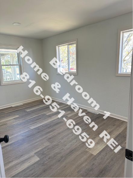 Building Photo - 10503 E Scarritt Ave