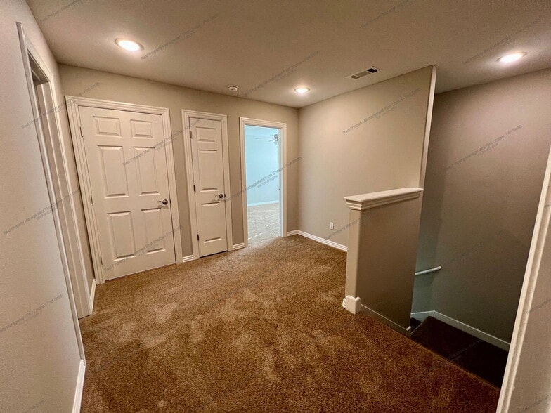 Building Photo - 9809 Mylea Cir