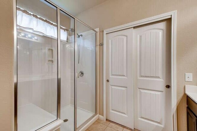 Building Photo - 1428 Bess Cove