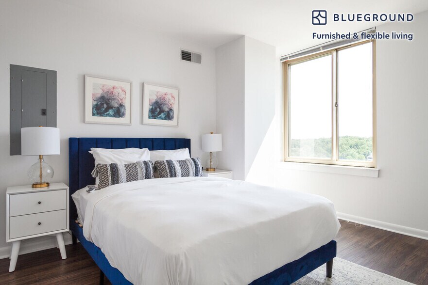 Building Photo - 8421 Broad St