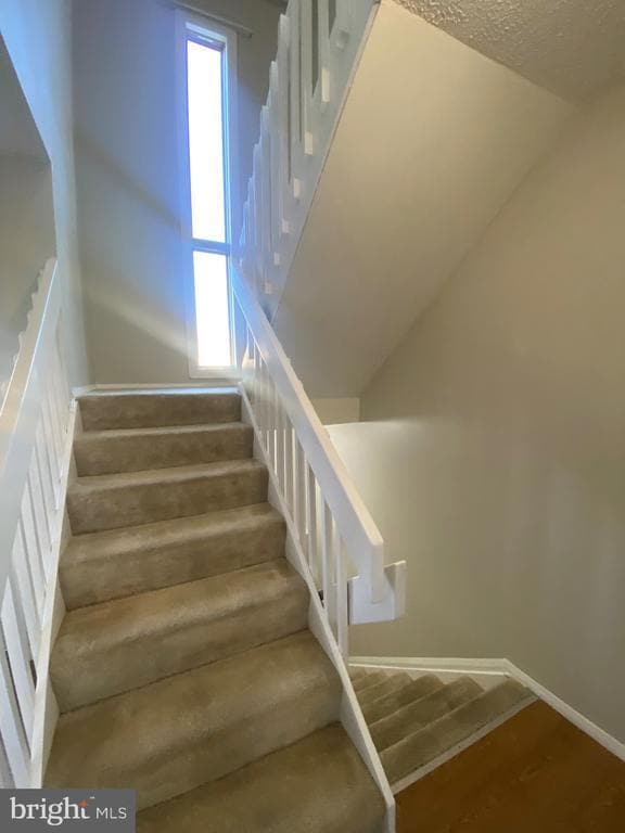 Building Photo - 7 Mooring Ct