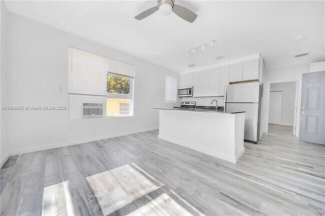 Primary Photo - 1036 SW 5th St