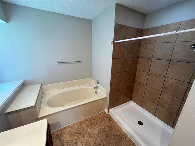 Building Photo - 2405 Brookside Dr