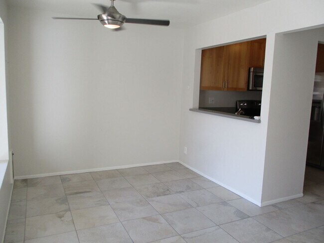 Building Photo - Linda Vista 2nd floor Studio w/Balcony
