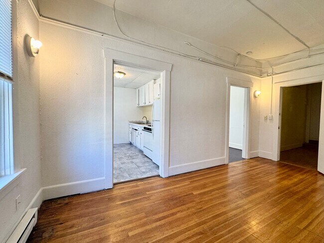 Building Photo - Leong 5th Ave N