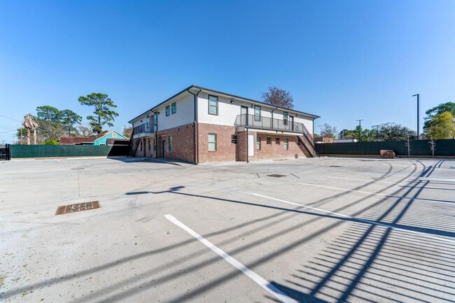 Building Photo - 2906 Berry Rd