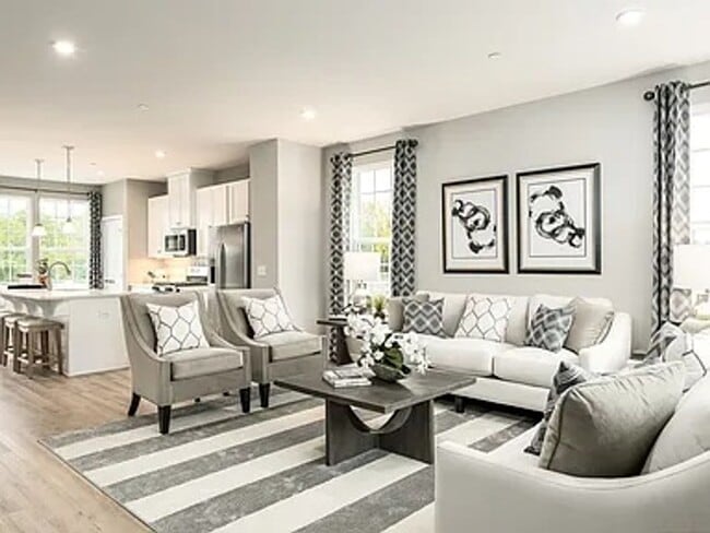 Building Photo - Stunning Luxury 4BR 3BA Home w/ Granite Island • Remodeled Kitchen • 2-Car Garage in Charlotte