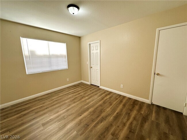 Building Photo - 6396 Rosemount Ave