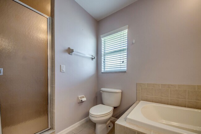 Building Photo - COMING SOON! 3 bedroom 2 bathroom single f...