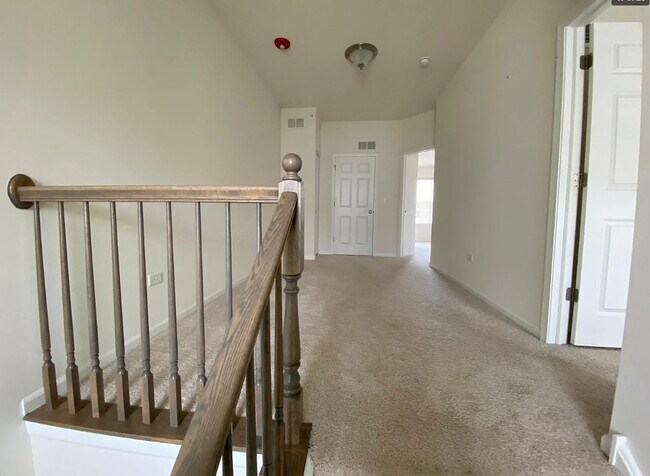 Building Photo - 2873 Henley Ln