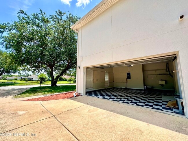 Building Photo - 11083 Turnbridge Dr