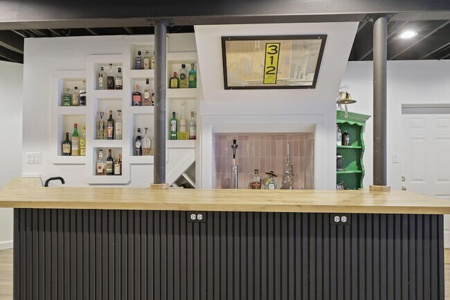 Building Photo - 16 Cedar Trail