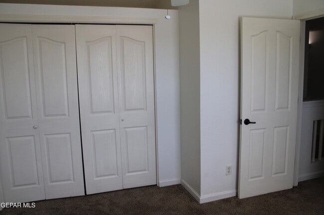 Building Photo - 12516 Twin Leaf Dr