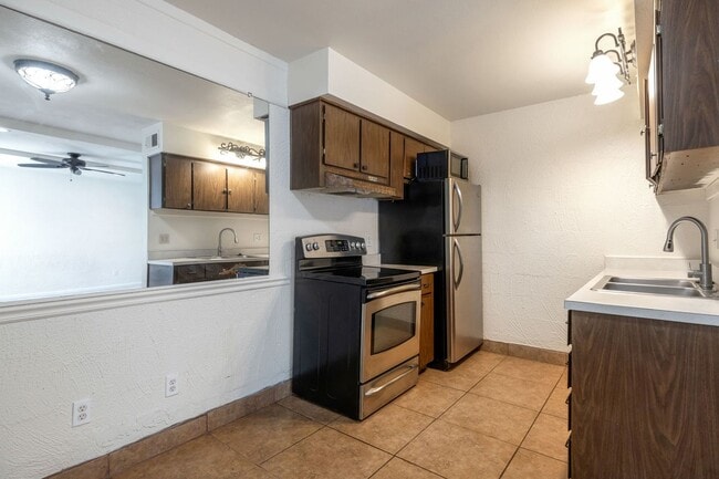 Building Photo - 2-bedroom, 2-bathroom in Scottsdale, AZ.