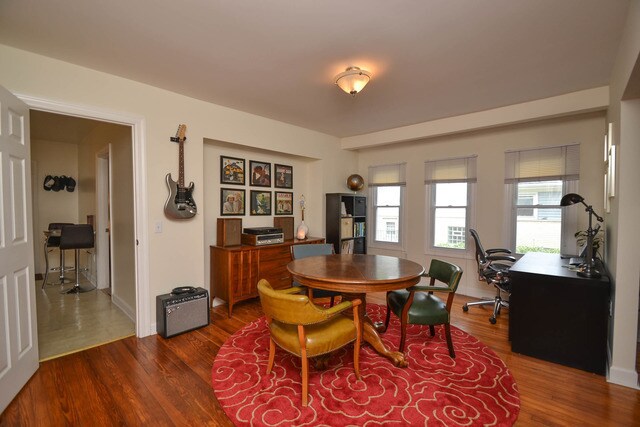 Dinning Room - 517 Anderson Blvd