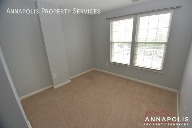 Building Photo - 694 Winding Stream Way