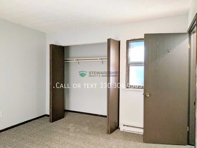 Building Photo - 310 Engadine Ct