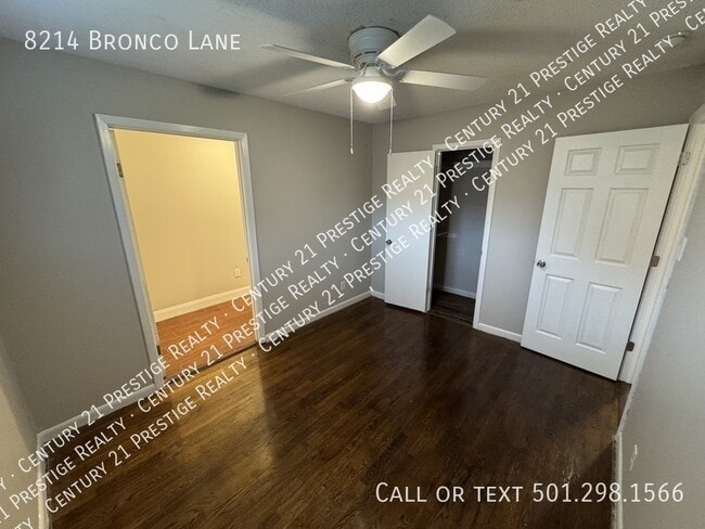 Building Photo - 8214 Bronco Ln