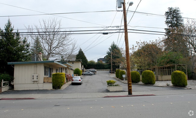 Primary Photo - 970 Healdsburg Ave