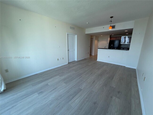 Building Photo - 2021 SW 3rd Ave