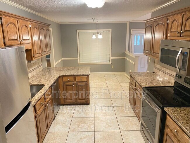 Building Photo - 3840 Charbon Ln