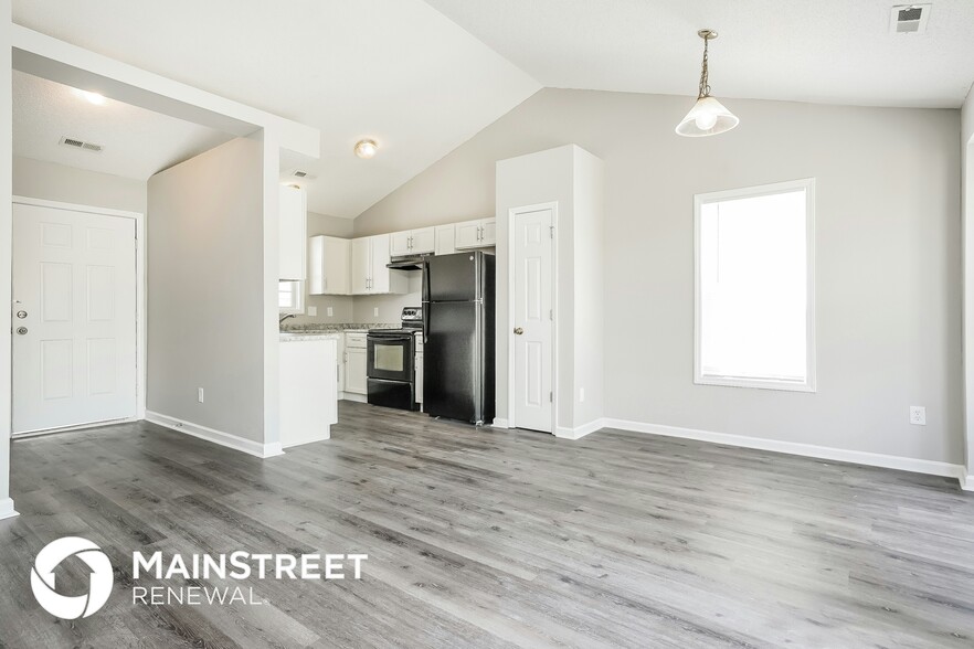 Building Photo - 5165 Julip Dr