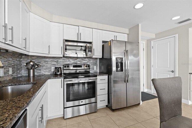 Building Photo - 223 Island Way