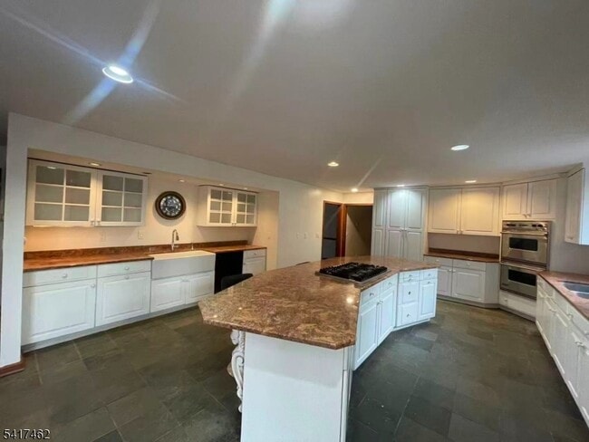 Building Photo - 306 Pleasant Valley Rd