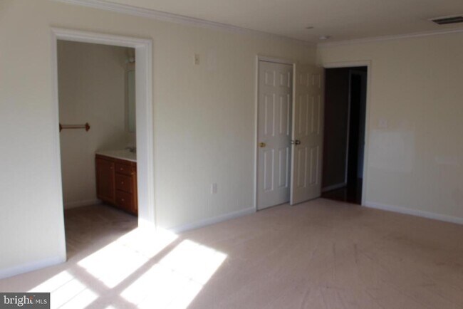 Building Photo - 54 Denali Dr