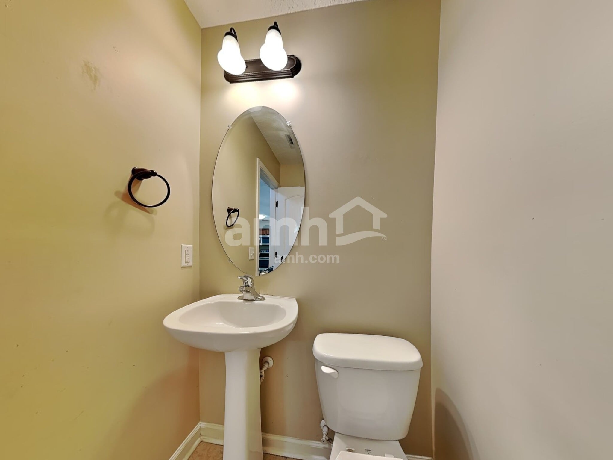 Building Photo - 501 Dresler Rd