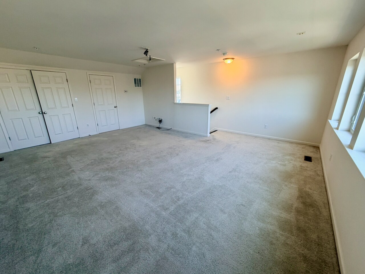 Loft - 3744 Green St