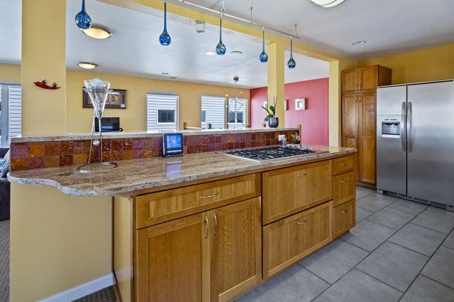 Building Photo - 617 N Street