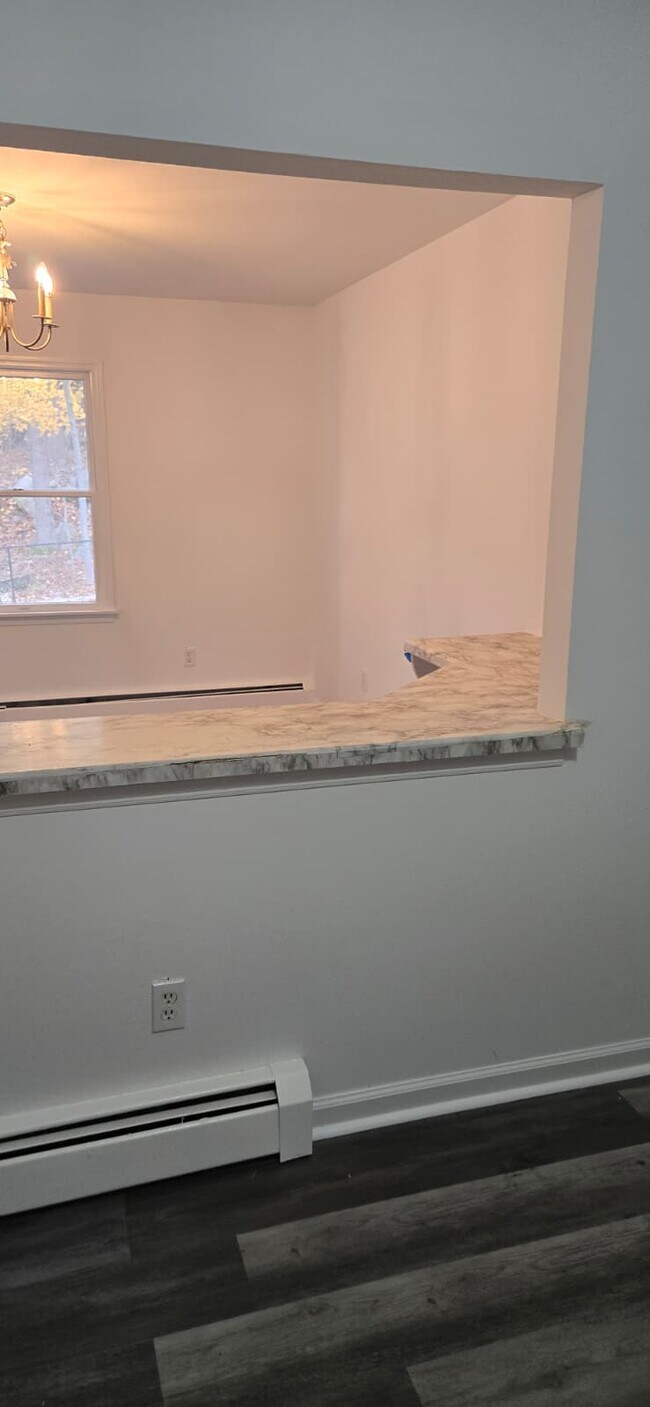 Building Photo - 5 Union St