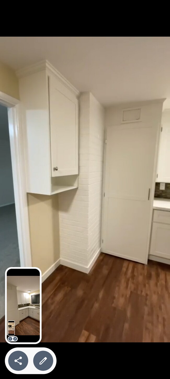 Building Photo - 12827 Glenwood Ave SW