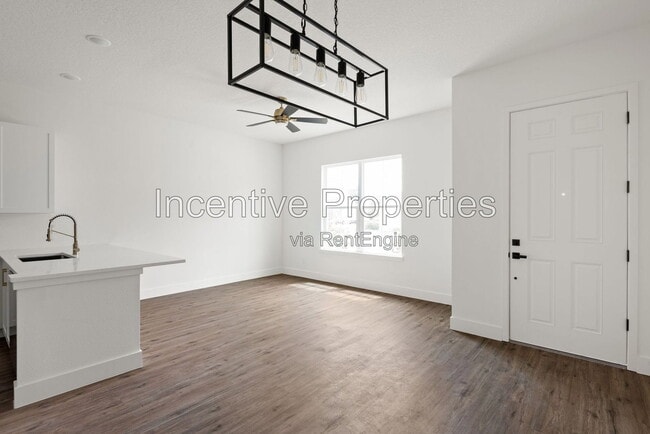 Building Photo - 431 Braddock Ave