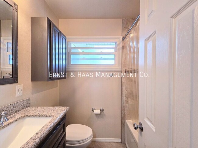 Building Photo - 8131 San Mateo Cir