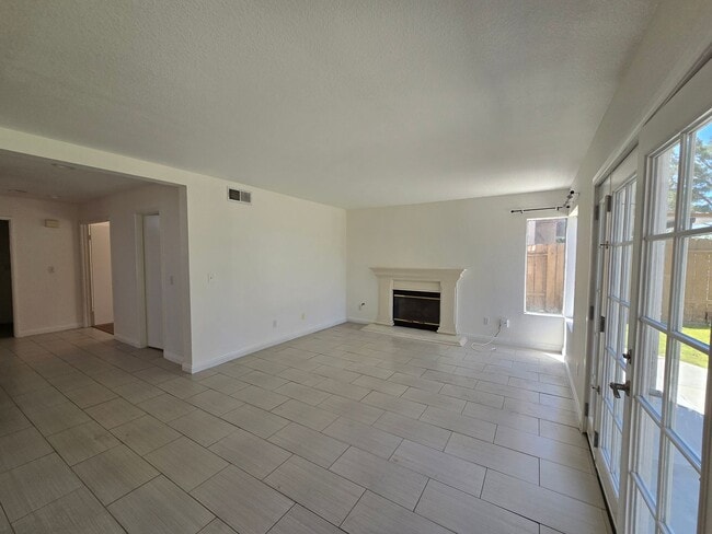 Building Photo - 3207 Maricotte Dr