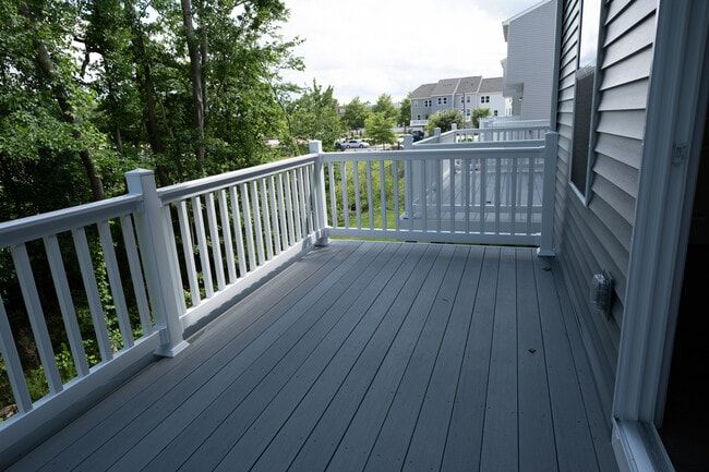 Building Photo - 222 Tern Ct