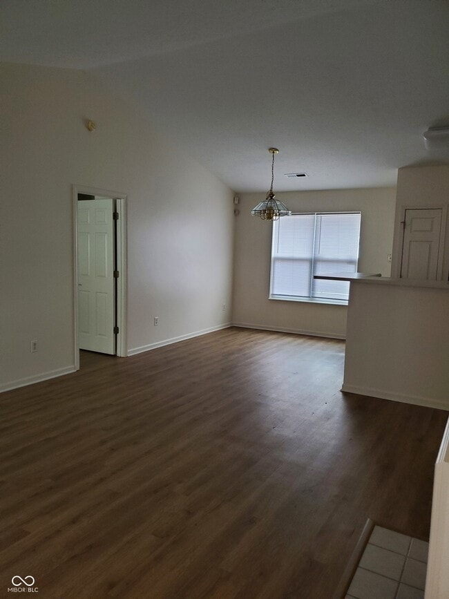 Building Photo - 4950 Potomac Square Way