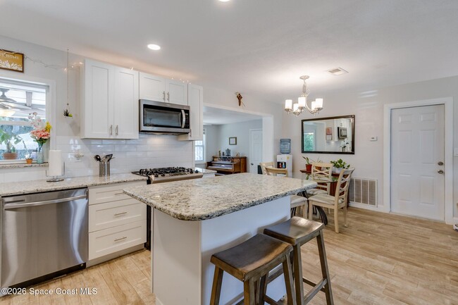 Building Photo - 101 E Dover St