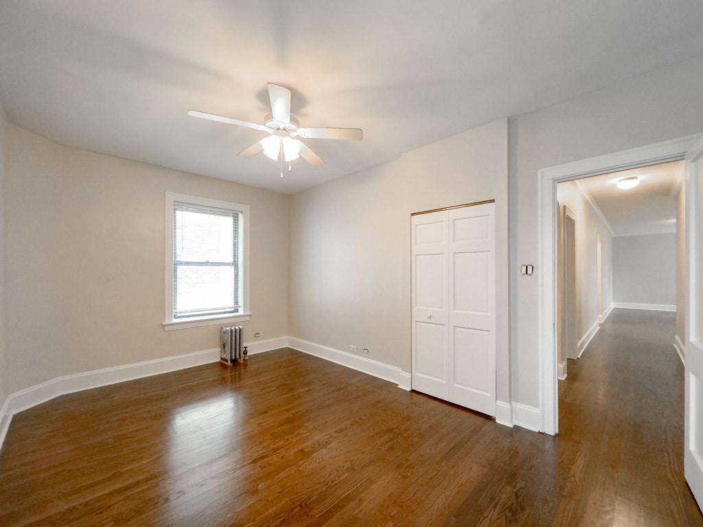 Building Photo - 1364 E 52nd St